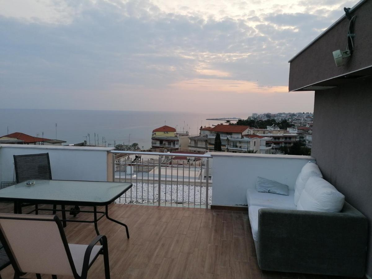 Crystal Blue Apartments Nea Kallikrateia Extérieur photo