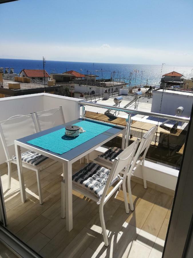 Crystal Blue Apartments Nea Kallikrateia Extérieur photo